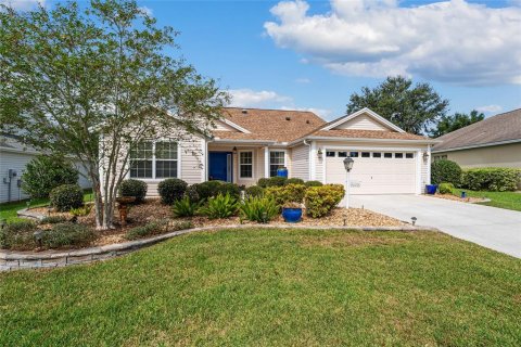 Casa en venta en The Villages, Florida, 3 dormitorios, 195.75 m2 № 1905471 - foto 2