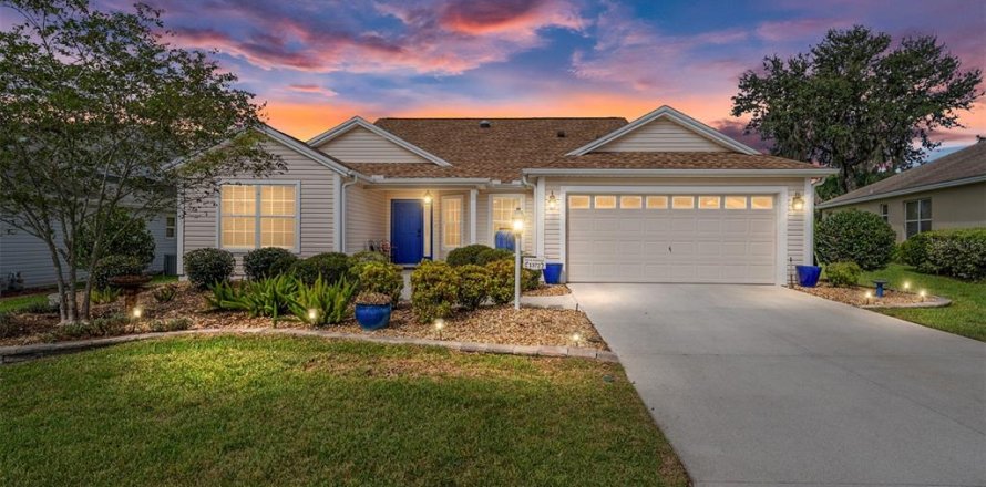 Casa en The Villages, Florida 3 dormitorios, 195.75 m2 № 1905471