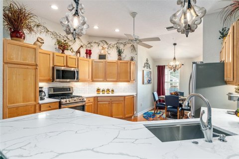 Casa en venta en The Villages, Florida, 3 dormitorios, 195.75 m2 № 1905471 - foto 17