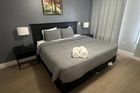 Condo in Four Corners, Florida, 3 bedrooms  № 1540318 - photo 14