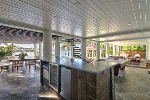 House in Miami Beach, Florida 6 bedrooms, 478.08 sq.m. № 1458853 - photo 23