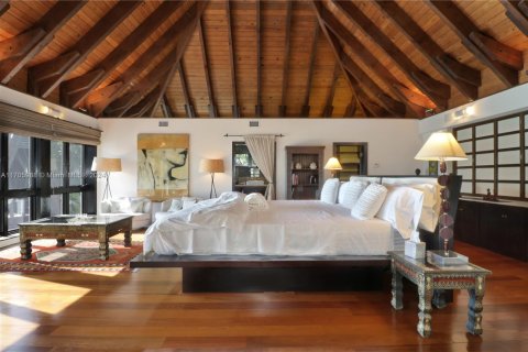 House in Miami Beach, Florida 6 bedrooms, 478.08 sq.m. № 1458853 - photo 19