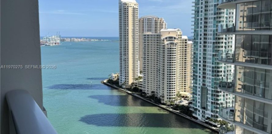Condominio en Miami, Florida, 2 dormitorios  № 2031245