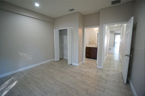 Adosado en alquiler en Tampa, Florida, 3 dormitorios, 120.12 m2 № 1910478 - foto 13