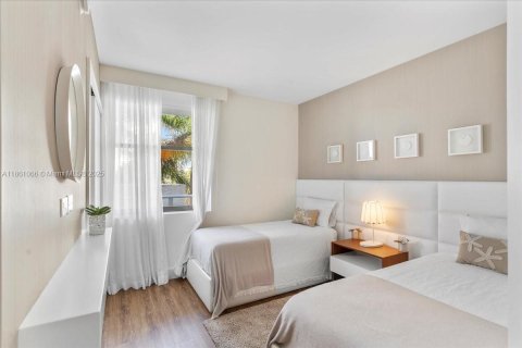 Condo in Bay Harbor Islands, Florida, 3 bedrooms  № 1892215 - photo 29