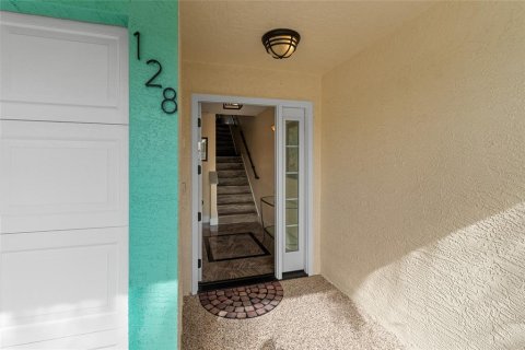 Adosado en venta en Indian Rocks Beach, Florida, 3 dormitorios, 153.85 m2 № 2100019 - foto 6