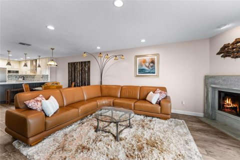Adosado en venta en Indian Rocks Beach, Florida, 3 dormitorios, 153.85 m2 № 2100019 - foto 18