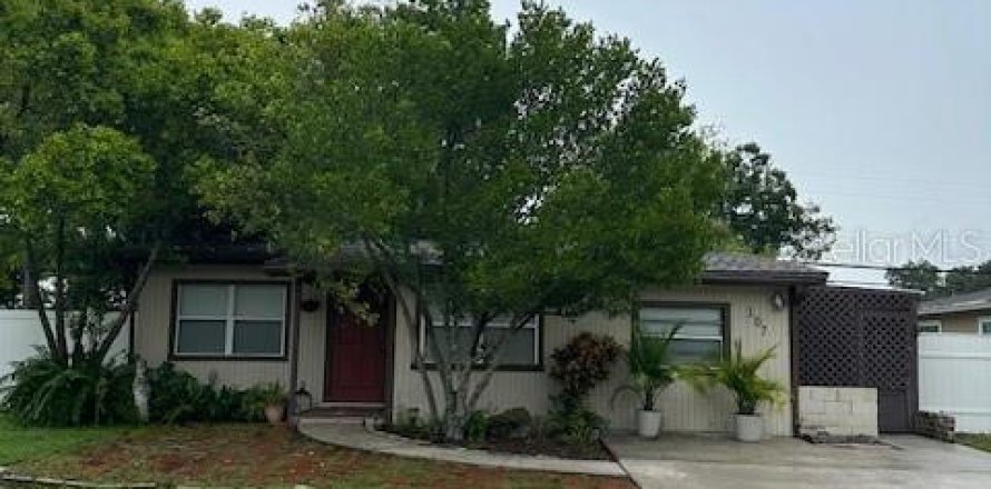 Casa en Largo, Florida 3 dormitorios, 115.94 m2 № 1919421