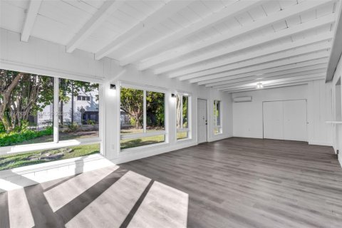 Villa ou maison à louer à Miami Springs, Floride: 3 chambres, 171.68 m2 № 2041707 - photo 17