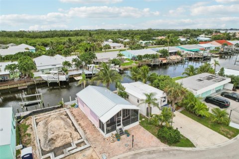 Apartment in Jensen Beach, Florida 2 bedrooms, 37.53 sq.m. № 1942780 - photo 25