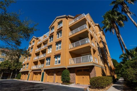 Condo in Orlando, Florida, 3 bedrooms  № 1559306 - photo 2