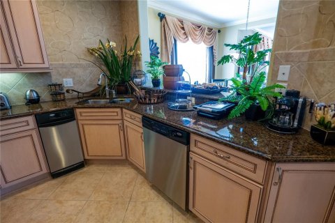 Condo in Orlando, Florida, 3 bedrooms  № 1559306 - photo 8