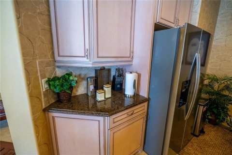 Condo in Orlando, Florida, 3 bedrooms  № 1559306 - photo 11