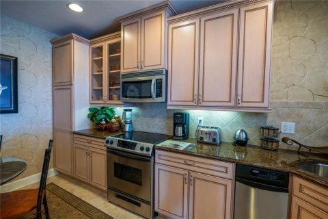Condo in Orlando, Florida, 3 bedrooms  № 1559306 - photo 7