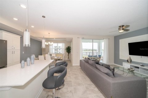 Condominio en venta en Kissimmee, Florida, 2 dormitorios, 111.11 m2 № 1733392 - foto 5