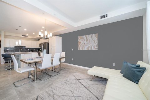 Condominio en venta en Kissimmee, Florida, 2 dormitorios, 111.11 m2 № 1733392 - foto 11