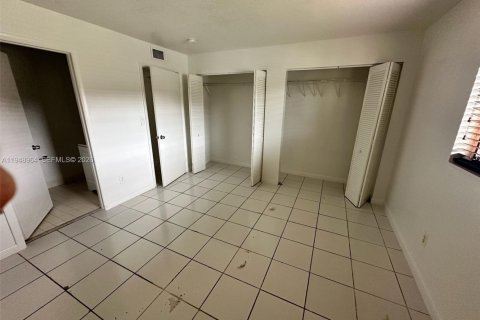 Снять в аренду виллу или дом в Хомстед, Флорида 3 спальни, 105.91м2, № 2004723 - фото 3