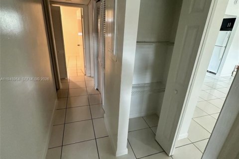 Снять в аренду виллу или дом в Хомстед, Флорида 3 спальни, 105.91м2, № 2004723 - фото 6