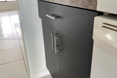 Снять в аренду виллу или дом в Хомстед, Флорида 3 спальни, 105.91м2, № 2004723 - фото 17