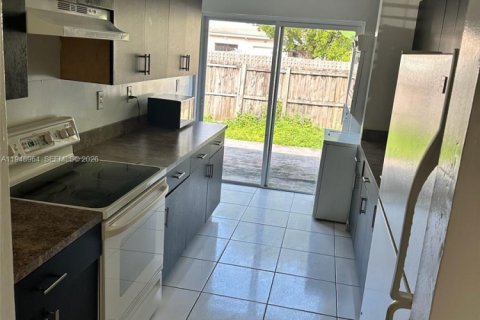 Снять в аренду виллу или дом в Хомстед, Флорида 3 спальни, 105.91м2, № 2004723 - фото 19