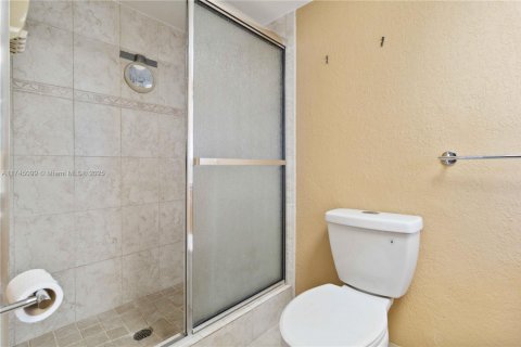 Copropriété à vendre à Hallandale Beach, Floride: 2 chambres, 101.45 m2 № 1896104 - photo 16