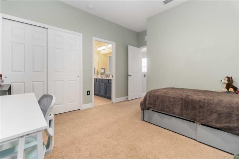 House in Merrit Island, Florida 5 bedrooms, 279.08 sq.m. № 2394384 - photo 17