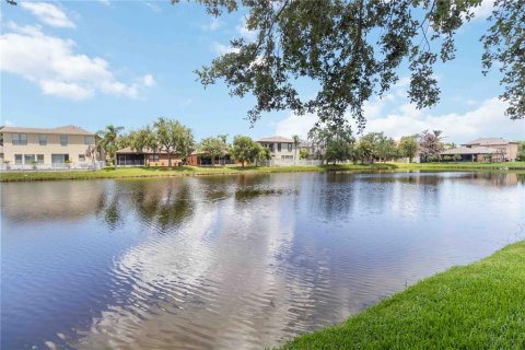 House in Merrit Island, Florida 5 bedrooms, 279.08 sq.m. № 2394384 - photo 25