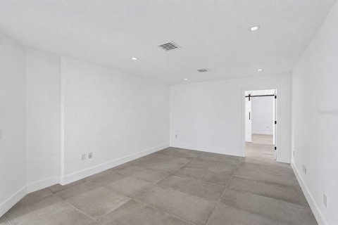 Commercial property in Orlando, Florida 89 sq.m. № 2366867 - photo 10