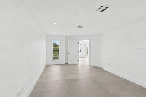 Commercial property in Orlando, Florida 89 sq.m. № 2366867 - photo 11