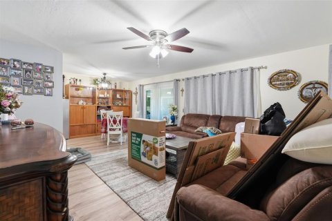 Купить виллу или дом в Спринг-Хилл, Флорида 7 комнат, 89.19м2, № 2092309 - фото 29