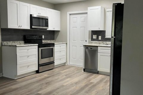 Appartement à louer à Oakland Park, Floride: 1 chambre, 144.37 m2 № 2246425 - photo 2