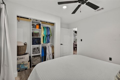 House in Tarpon Springs, Florida 3 bedrooms, 135.64 sq.m. № 2266370 - photo 30