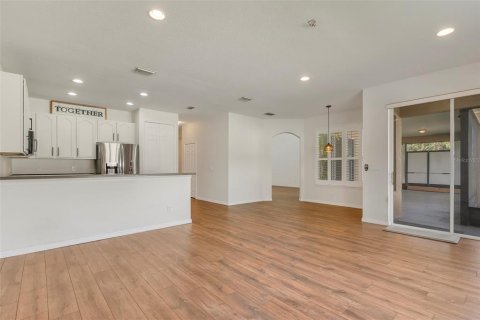 Casa en alquiler en Oviedo, Florida, 4 dormitorios, 241.45 m2 № 1899621 - foto 12