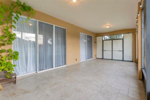 Casa en alquiler en Oviedo, Florida, 4 dormitorios, 241.45 m2 № 1899621 - foto 5