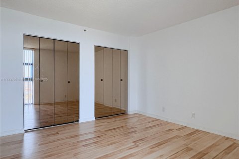 Copropriété à louer à Aventura, Floride: 2 chambres, 107.58 m2 № 1727910 - photo 14