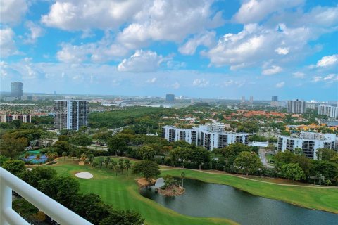 Copropriété à louer à Aventura, Floride: 2 chambres, 107.58 m2 № 1727910 - photo 3