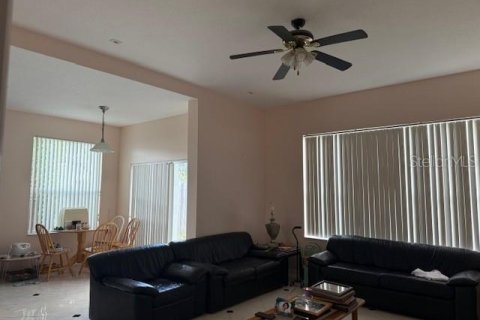 Casa en venta en Orlando, Florida, 4 dormitorios, 221.48 m2 № 2351745 - foto 19