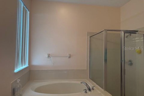 Casa en venta en Orlando, Florida, 4 dormitorios, 221.48 m2 № 2351745 - foto 15