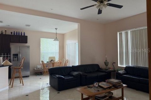 Casa en venta en Orlando, Florida, 4 dormitorios, 221.48 m2 № 2351745 - foto 18