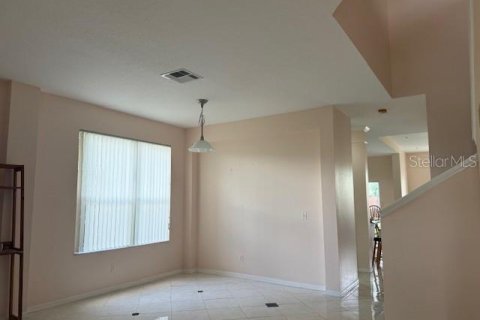 Casa en venta en Orlando, Florida, 4 dormitorios, 221.48 m2 № 2351745 - foto 3