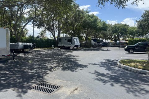 Adosado en alquiler en Delray Beach, Florida, 2 dormitorios, 118.91 m2 № 1142393 - foto 1