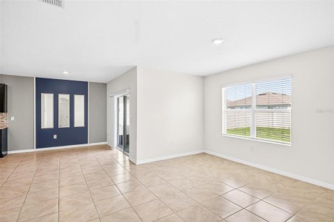 House in Kissimmee, Florida 4 bedrooms, 171.5 sq.m. № 2399178 - photo 22