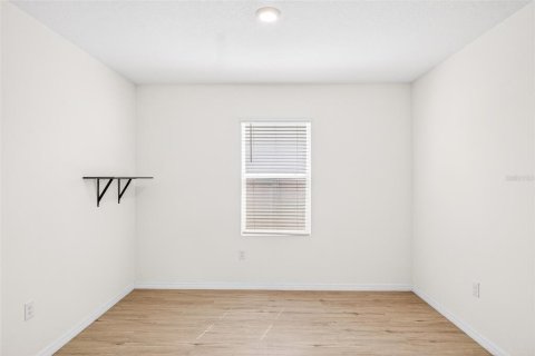 House in Kissimmee, Florida 4 bedrooms, 171.5 sq.m. № 2399178 - photo 13