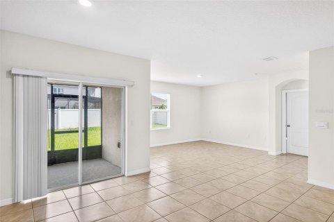 House in Kissimmee, Florida 4 bedrooms, 171.5 sq.m. № 2399178 - photo 19