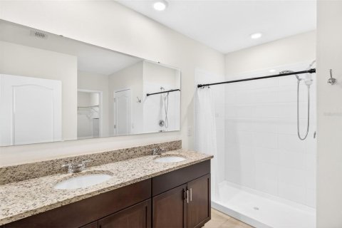 House in Kissimmee, Florida 4 bedrooms, 171.5 sq.m. № 2399178 - photo 27