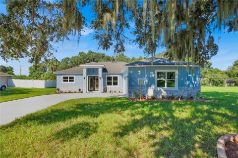 House in Leesburg, Florida 5 bedrooms, 228.63 sq.m. № 1373554 - photo 26