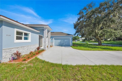 House in Leesburg, Florida 5 bedrooms, 228.63 sq.m. № 1373554 - photo 27