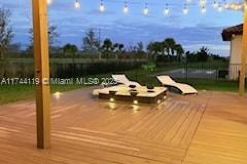 Снять в аренду виллу или дом в Аве Мария, Флорида 3 спальни, № 1985120 - фото 4