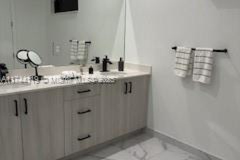 Снять в аренду виллу или дом в Аве Мария, Флорида 3 спальни, № 1985120 - фото 18