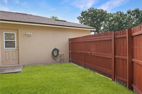 Villa ou maison à vendre à Casselberry, Floride: 2 chambres, 113.06 m2 № 1837504 - photo 24